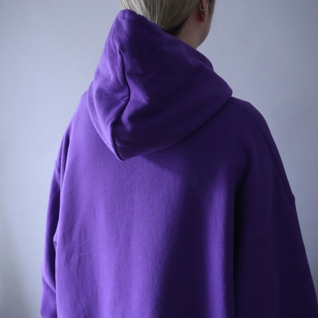 "Champion" violet color super over silhouette sweat parka