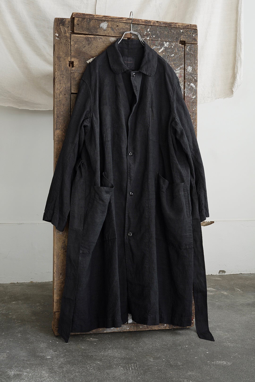 CHEZ VIDALENC - COAT TRENCH - ANTIC LINEN (BLACK) | Brownie