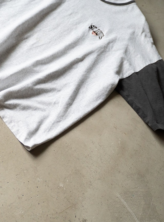 "St. Louis" 1990s Souvenir t-shirt