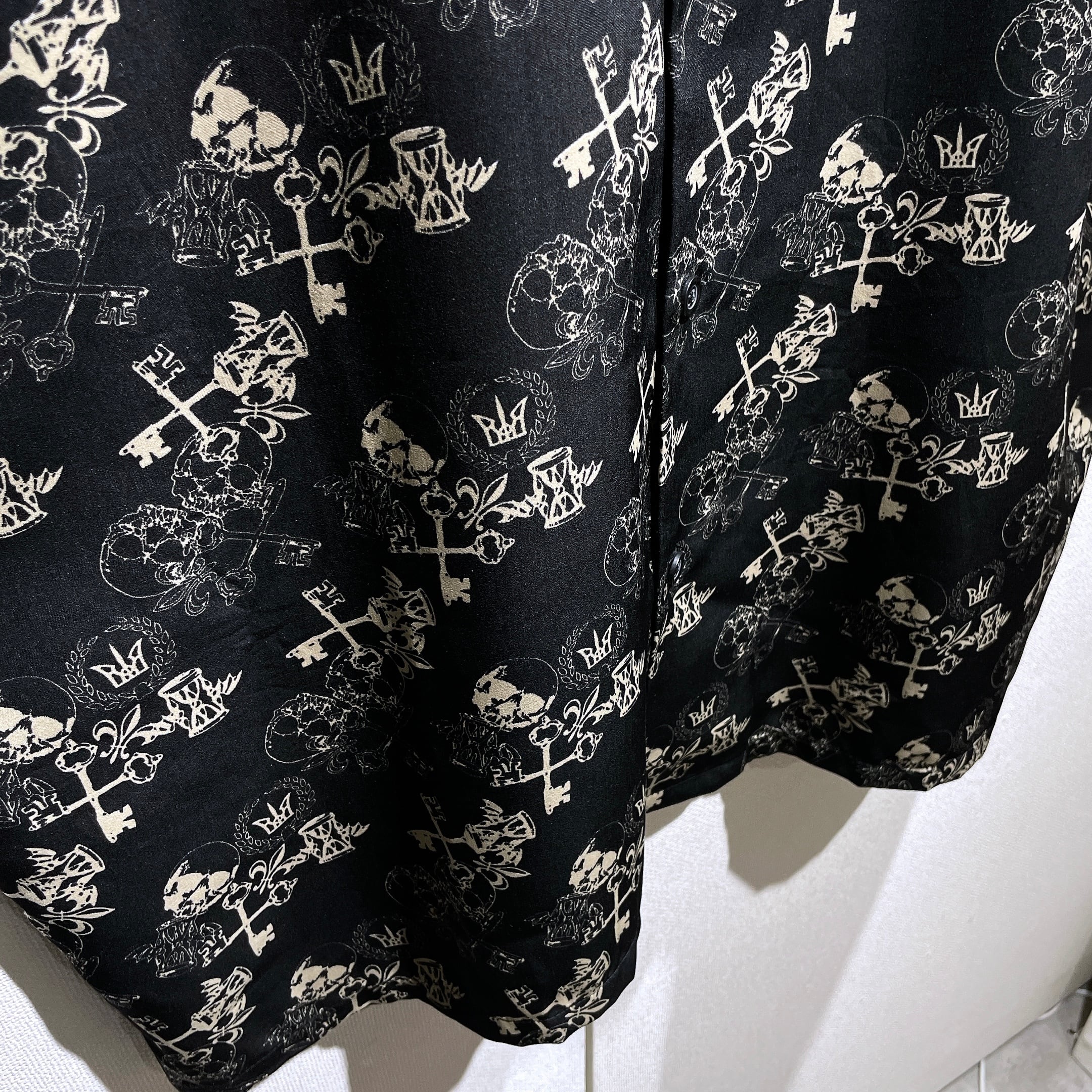 Black mode × Gothic pattern Design Drape loose SS open collar shirt