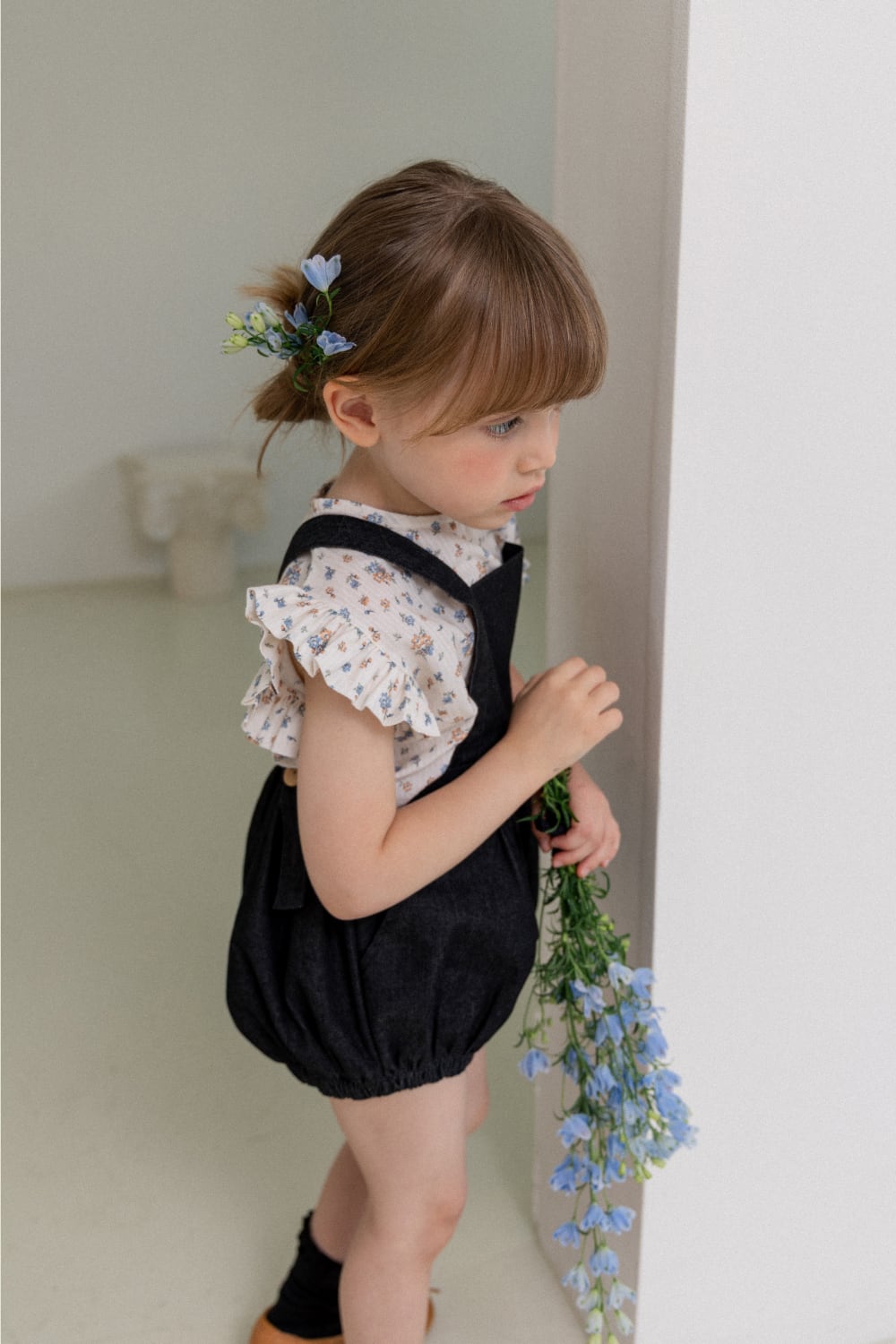 wonny ribbon / Black denim romper | RUDDY HOUSE