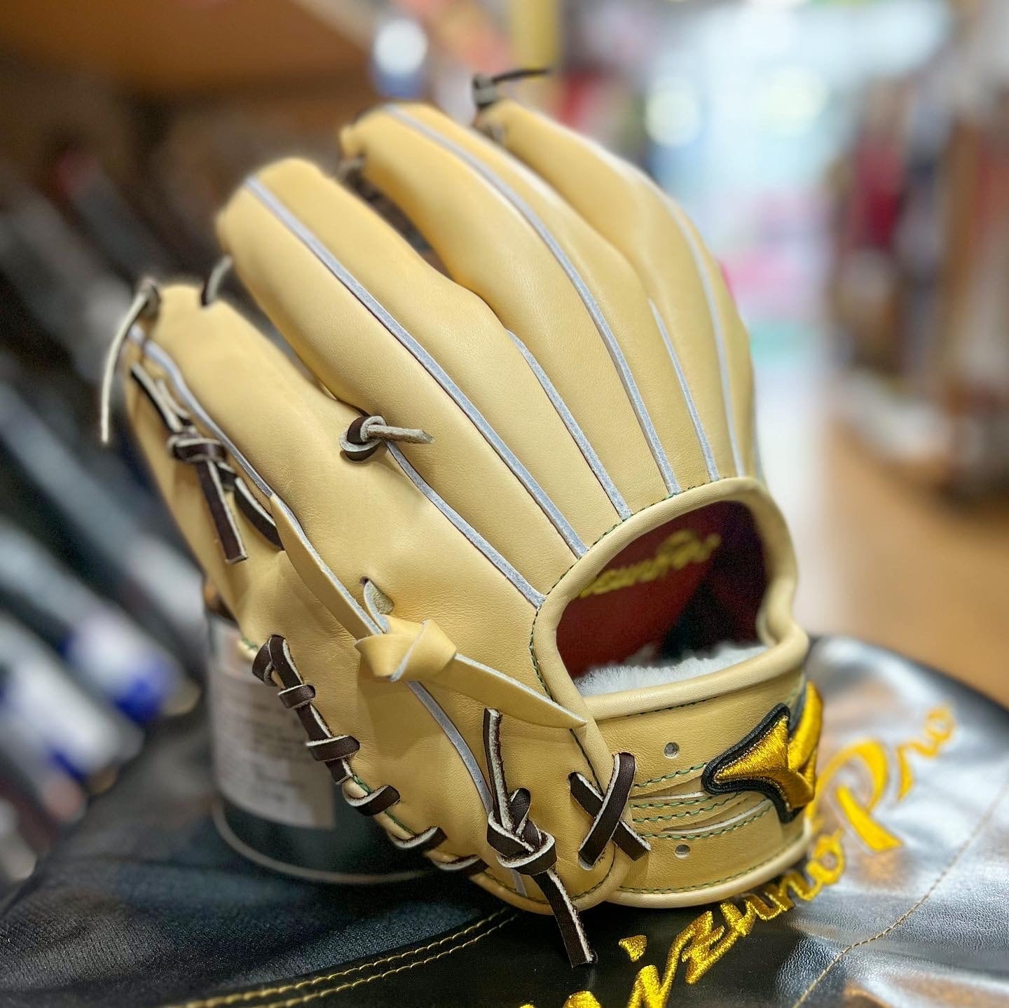 ミズノプロ 軟式 芳賀工場 坂本勇人本人支給モデル たやすく 