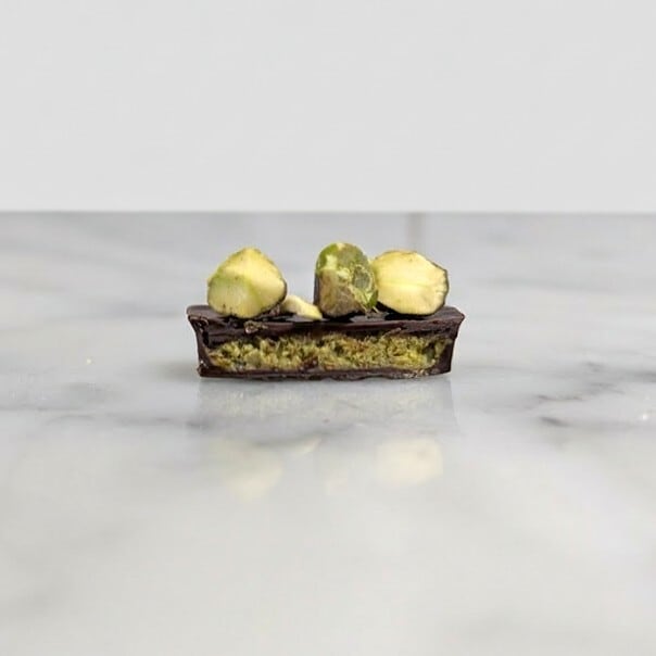 θプラリネ ピスターシュ | chocolatier KAITO