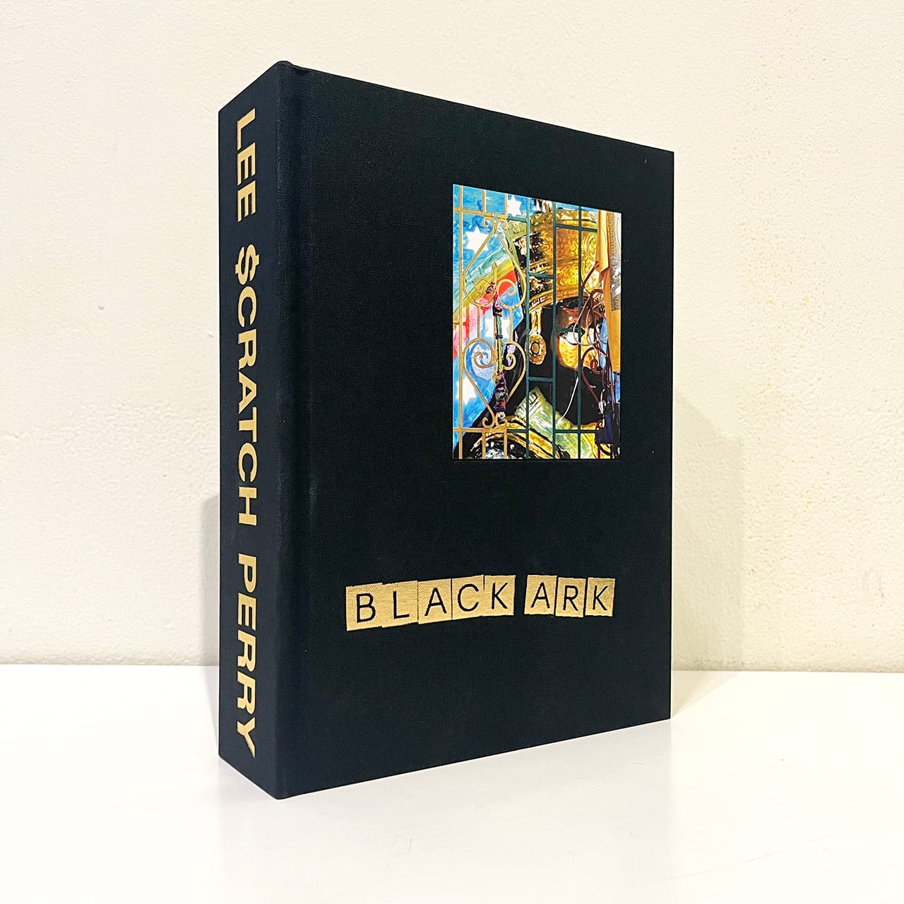 Lee Scratch Perry : BLACK ARK | ON SUNDAYS