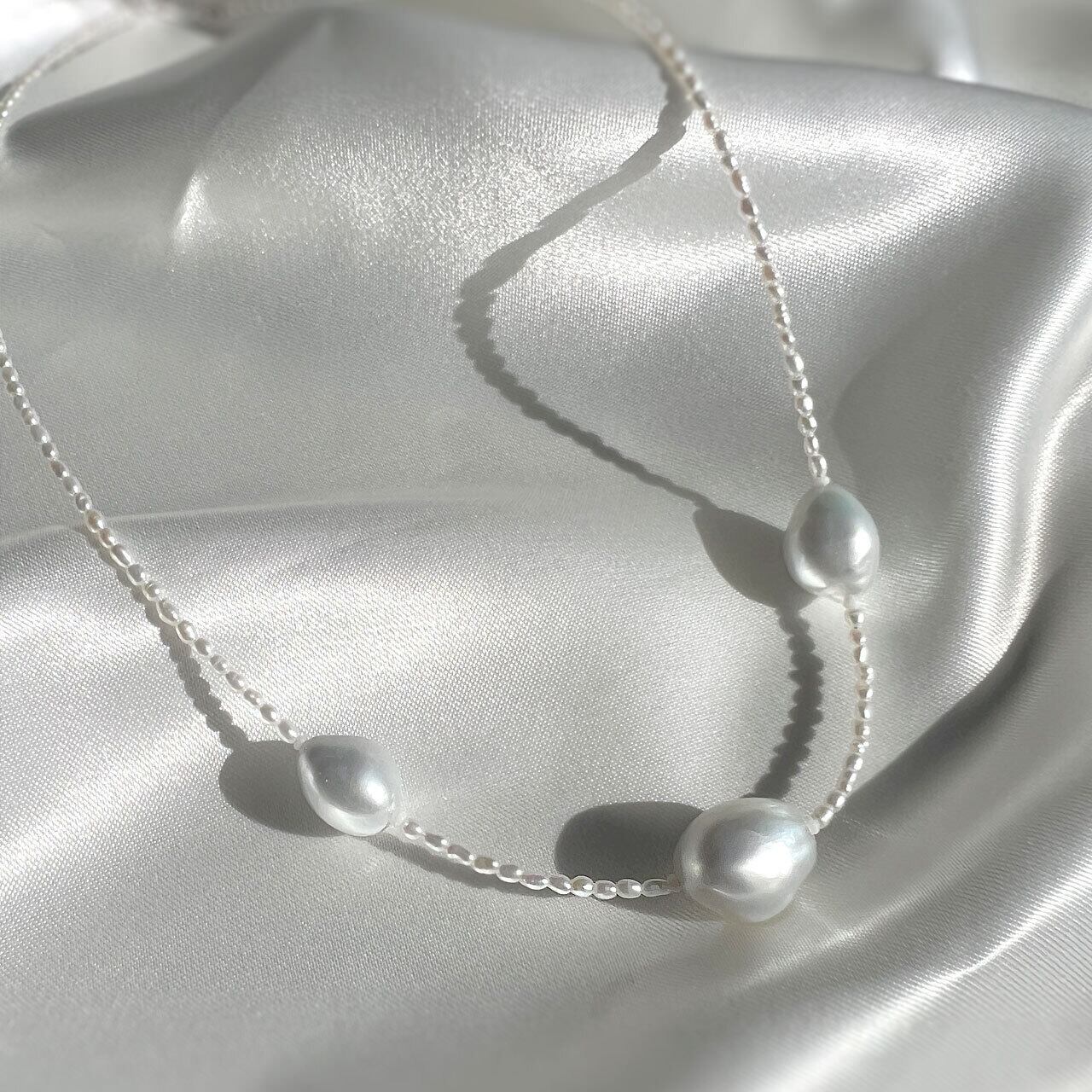 白蝶ケシパールネックレス