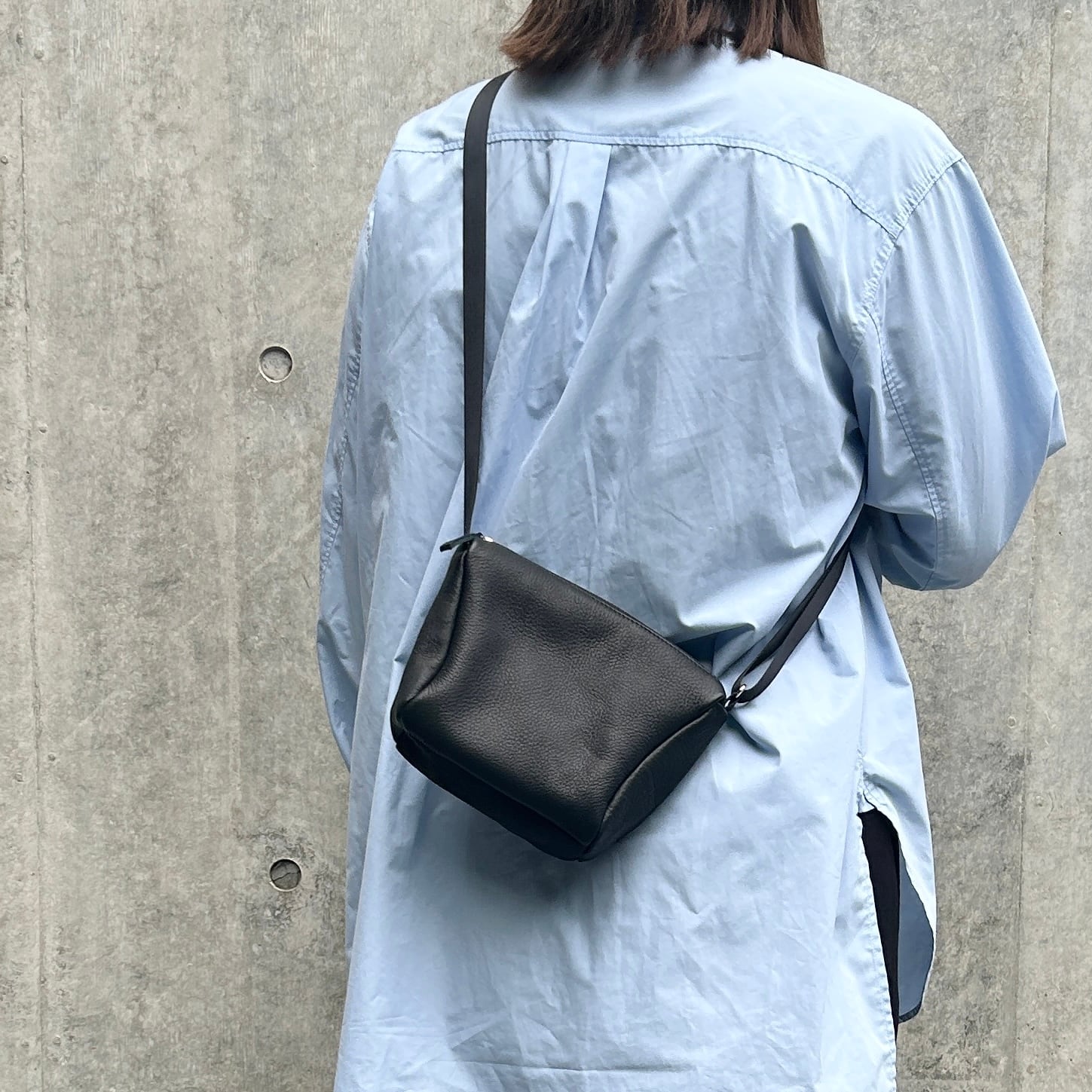 収納力がUPしました！/ ミニポシェット / サステナブルレザー（国産本