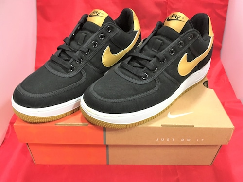 NIKE（ナイキ）AIR FORCE 1（エア フォース）キャンバス  黒/金⑤