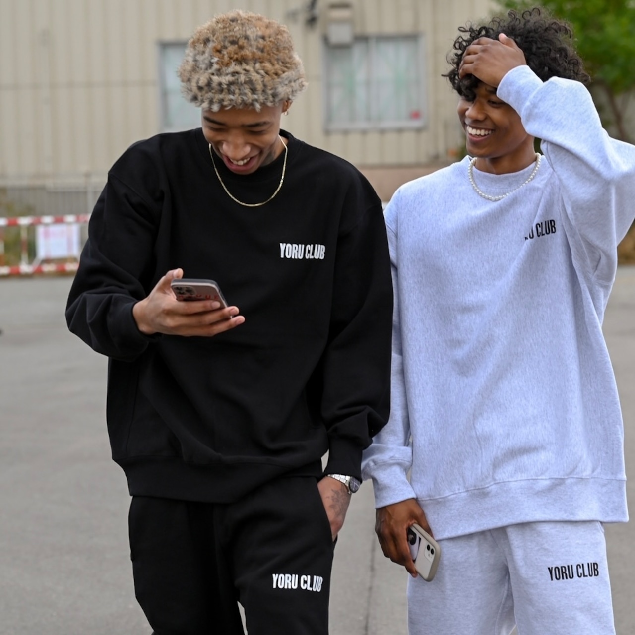 YORU CLUB LOGO SWEATSHIRT【Black】