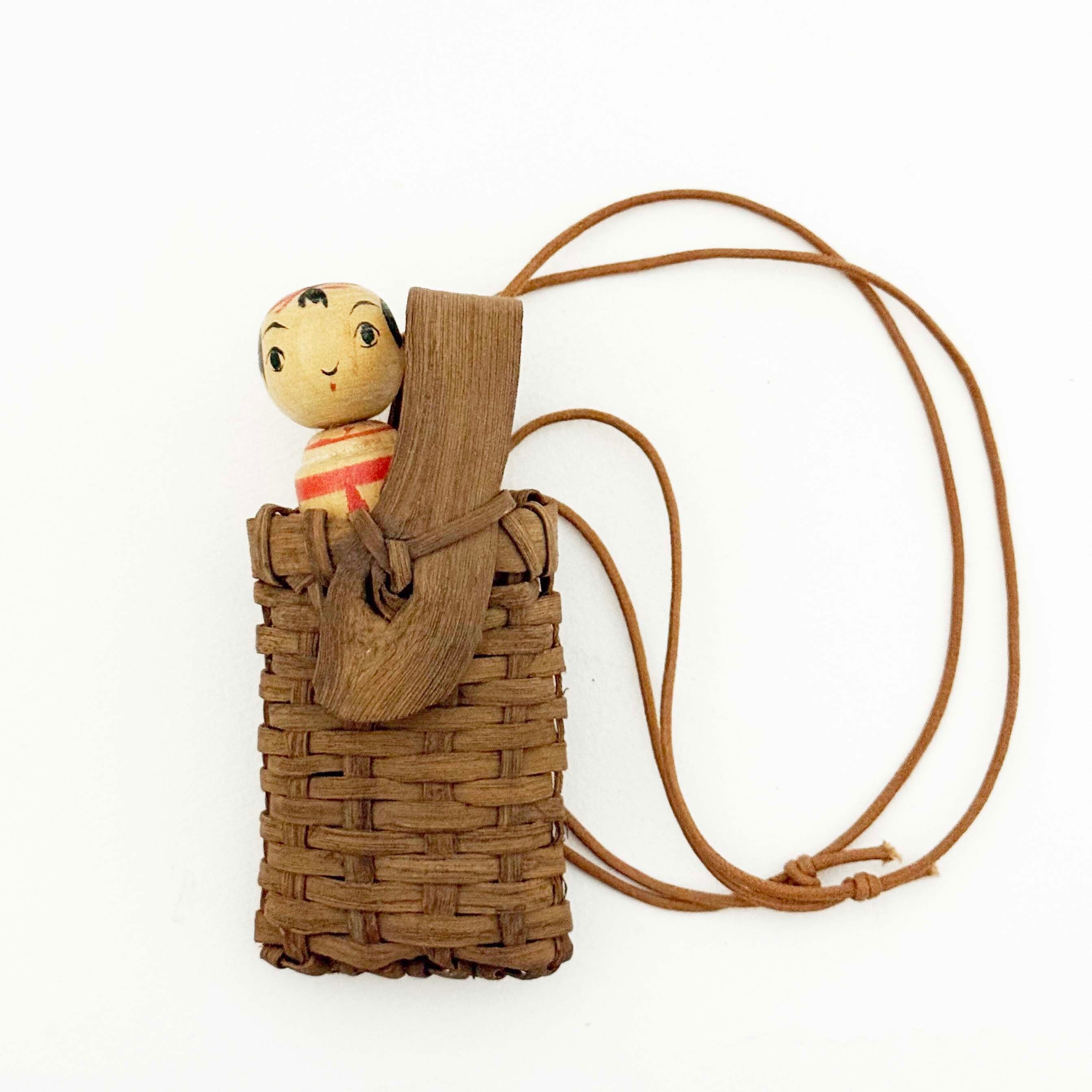 葡萄蔓こけしペンダント籠+阿部常吉こけし