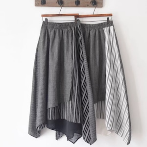 2色/ストライプアシメフリルスカート ・9900 2色/ストライプアシメフリルスカート ・9900