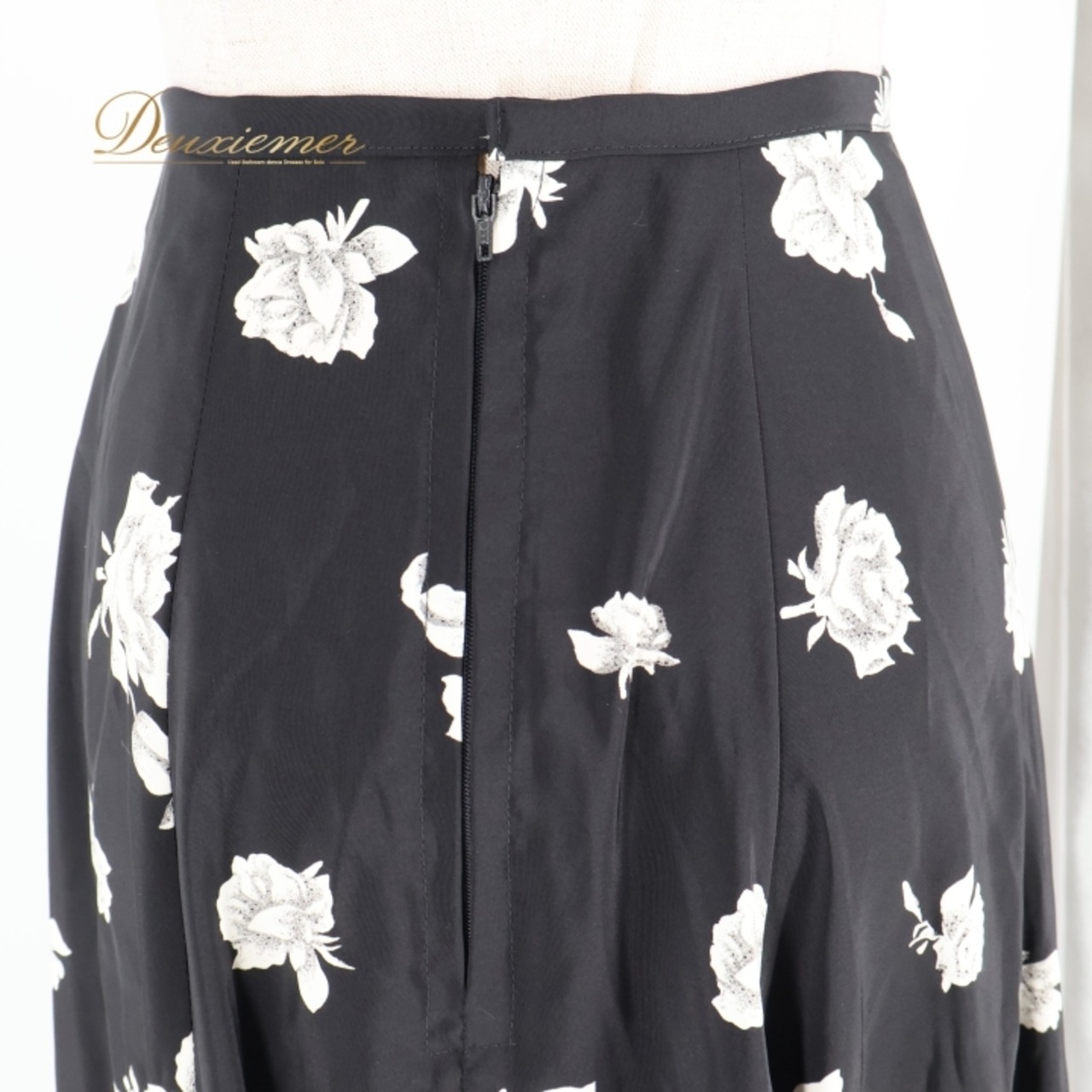 フラメンコ 衣装 ファルダ スカート ペチコート レッスン 黒 花柄 薔薇 軽い 薄い 練習着 重ね着 ダンス パーティ 発表会 フリル ボランテ ブラック系 グレイ系 ホワイト系 花柄スカート ロングスカート フラメンコダンス 練習用スカート おしゃれ フェミニン レッスン着 レディース