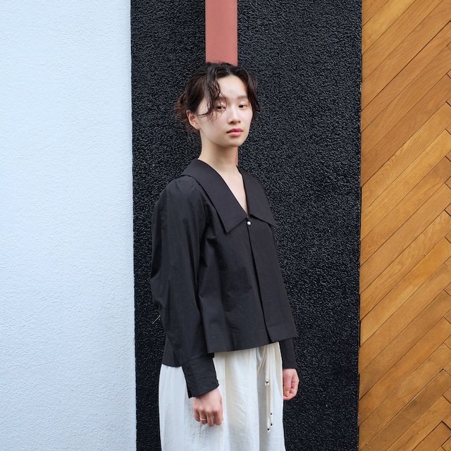 Sailor collar  blouse  [ Black ]