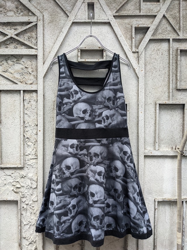 "SKULL" print dress