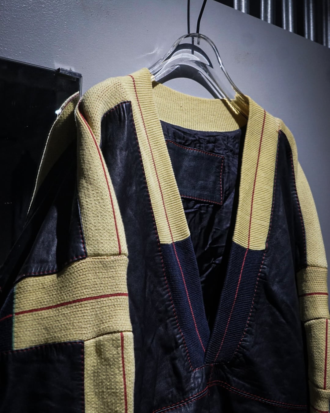 add (c)vintage】“TORRAS” Leather × Knit Switching V Neck Pullover