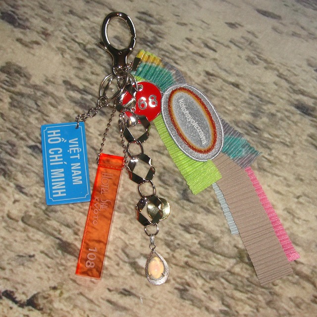 SOUVENIR ROOM KEY 002