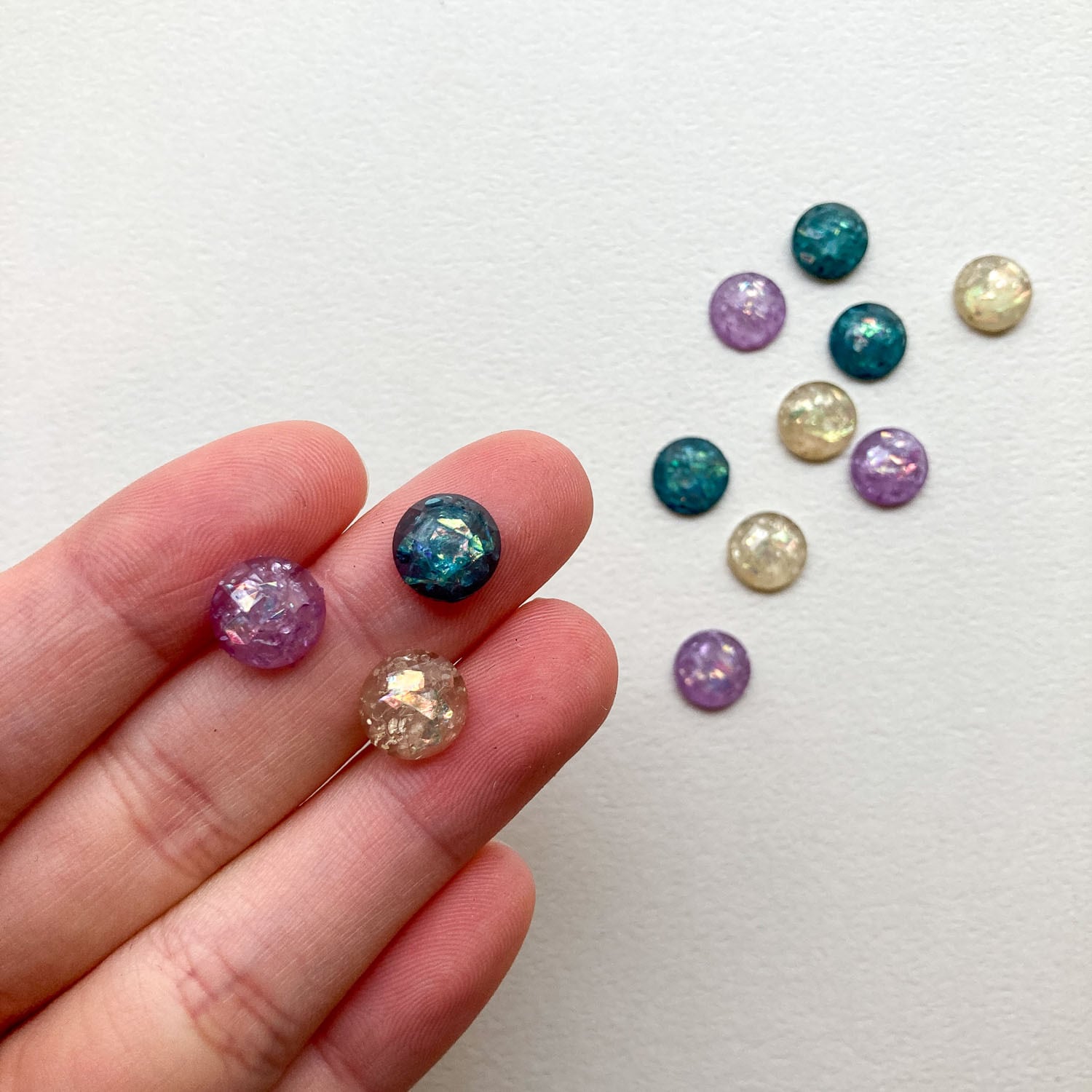 ホロ入りラウンドカットカボションSパック(4p/9mm)