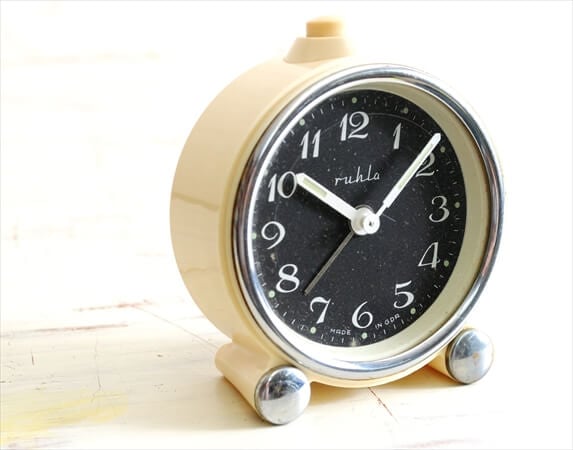 旧東ドイツ製 ヴィンテージ RUHLA 手巻き 目覚まし時計 ゼンマイ式