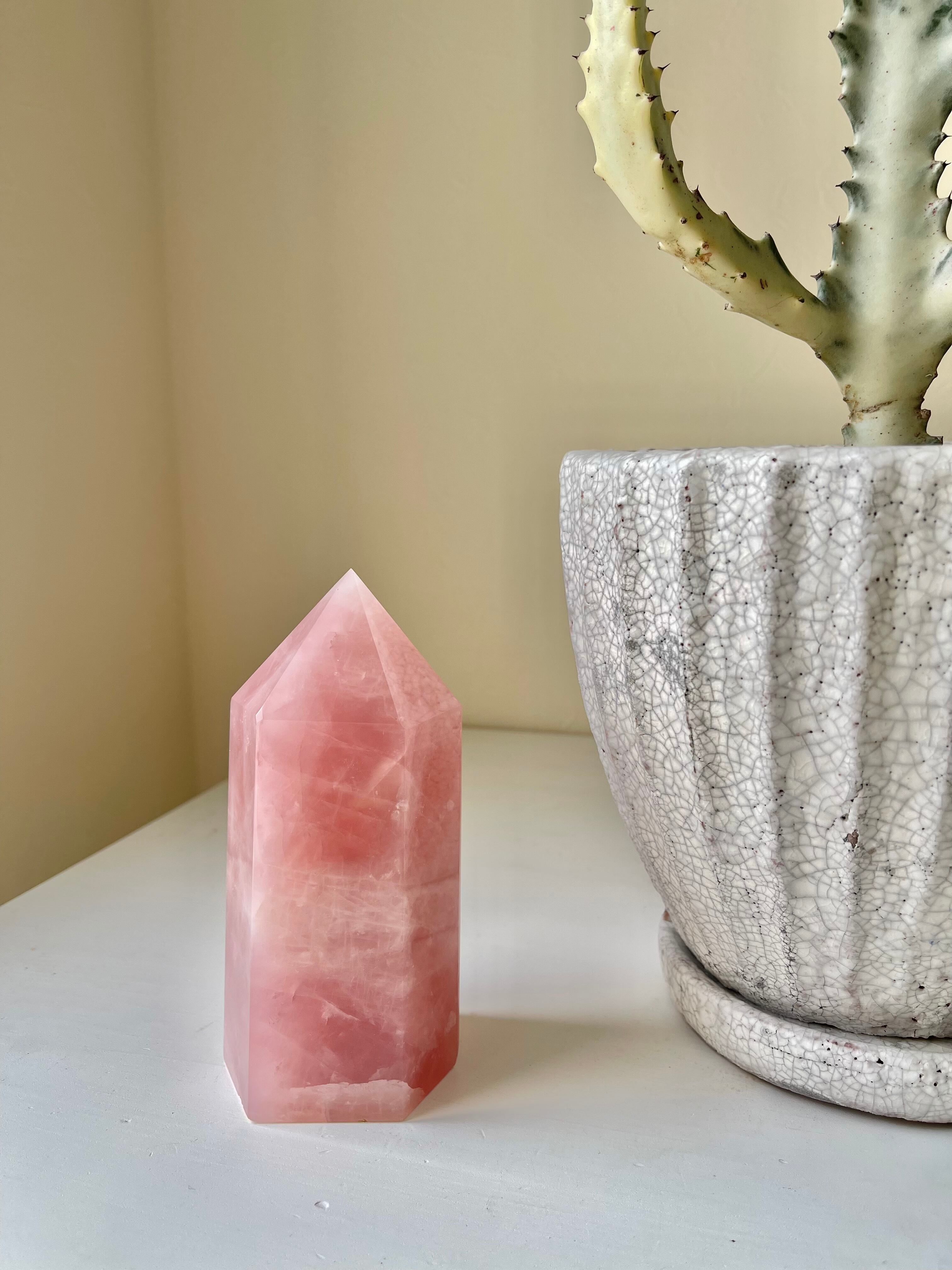 Rose quartz tower/ローズクォーツタワー