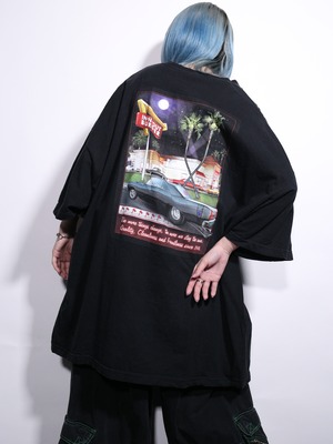 "IN・N・OUT BURGER" front and back print XXXLG over silhouette tee
