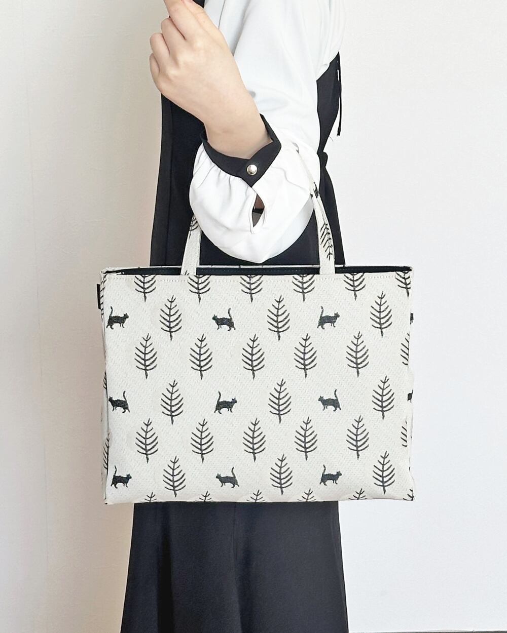 アコ　BK  ハンドバックAスタイル