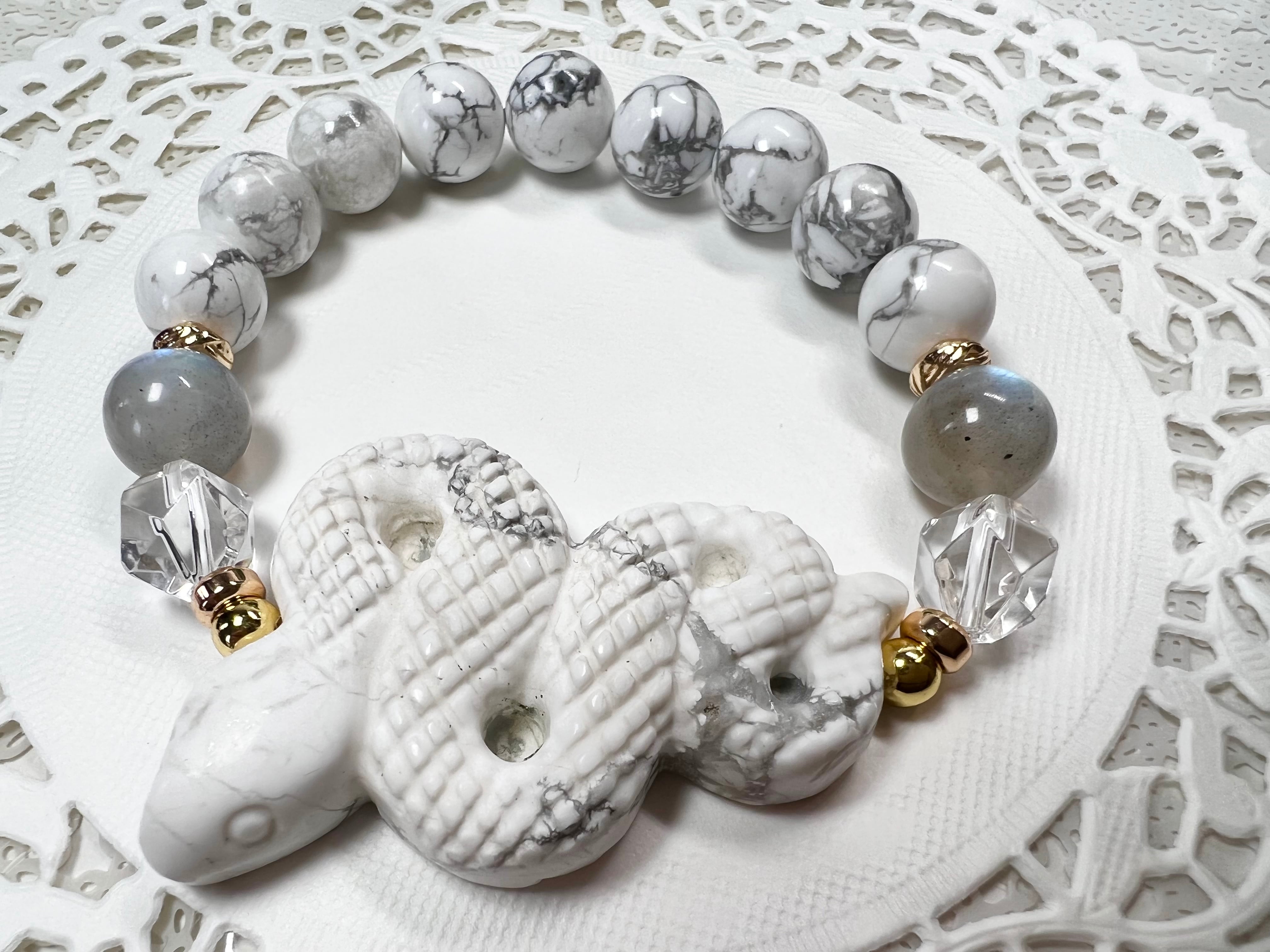 【幸運の白蛇ブレスレット】天然石 パワーストーン