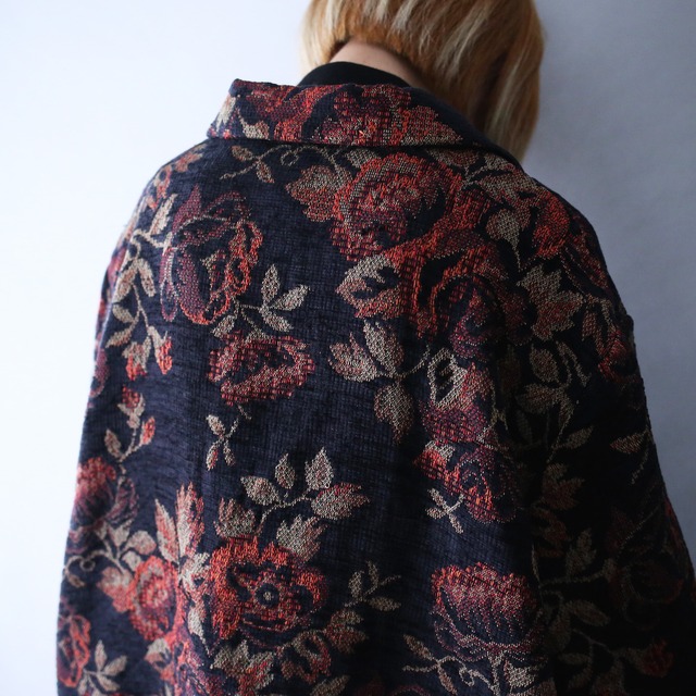 flower art dark pattern over silhouette weaving jacket