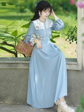 【0127】Square Collar Embroidery Long Sleeve Dress