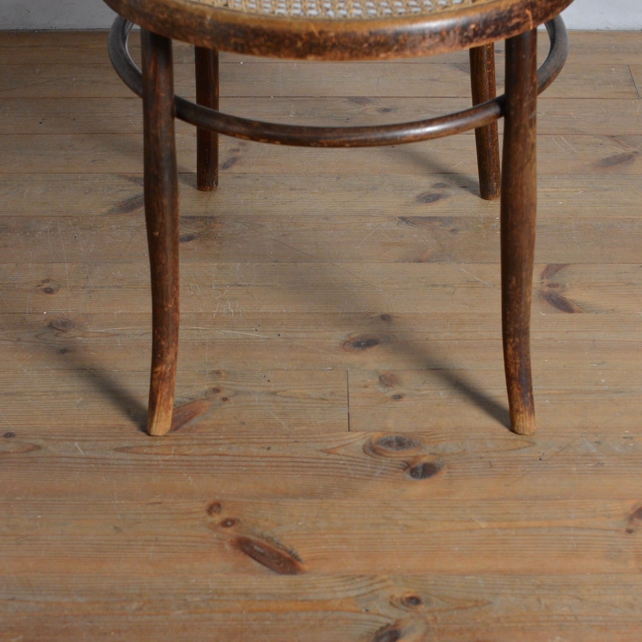 Bentwood Arm Chair / ベントウッド アーム チェア〈ダイニングチェア