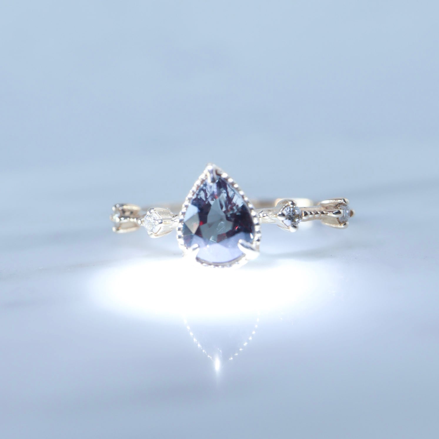カラーチェンジガーネット(PS)&Dia リング | DoubleMoon jewelry