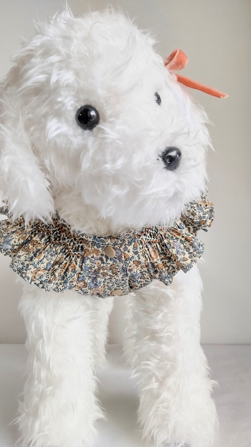 犬服 スモッキング刺繍のリバティプリントドレス　エマ＆ジョージナ　サイズS