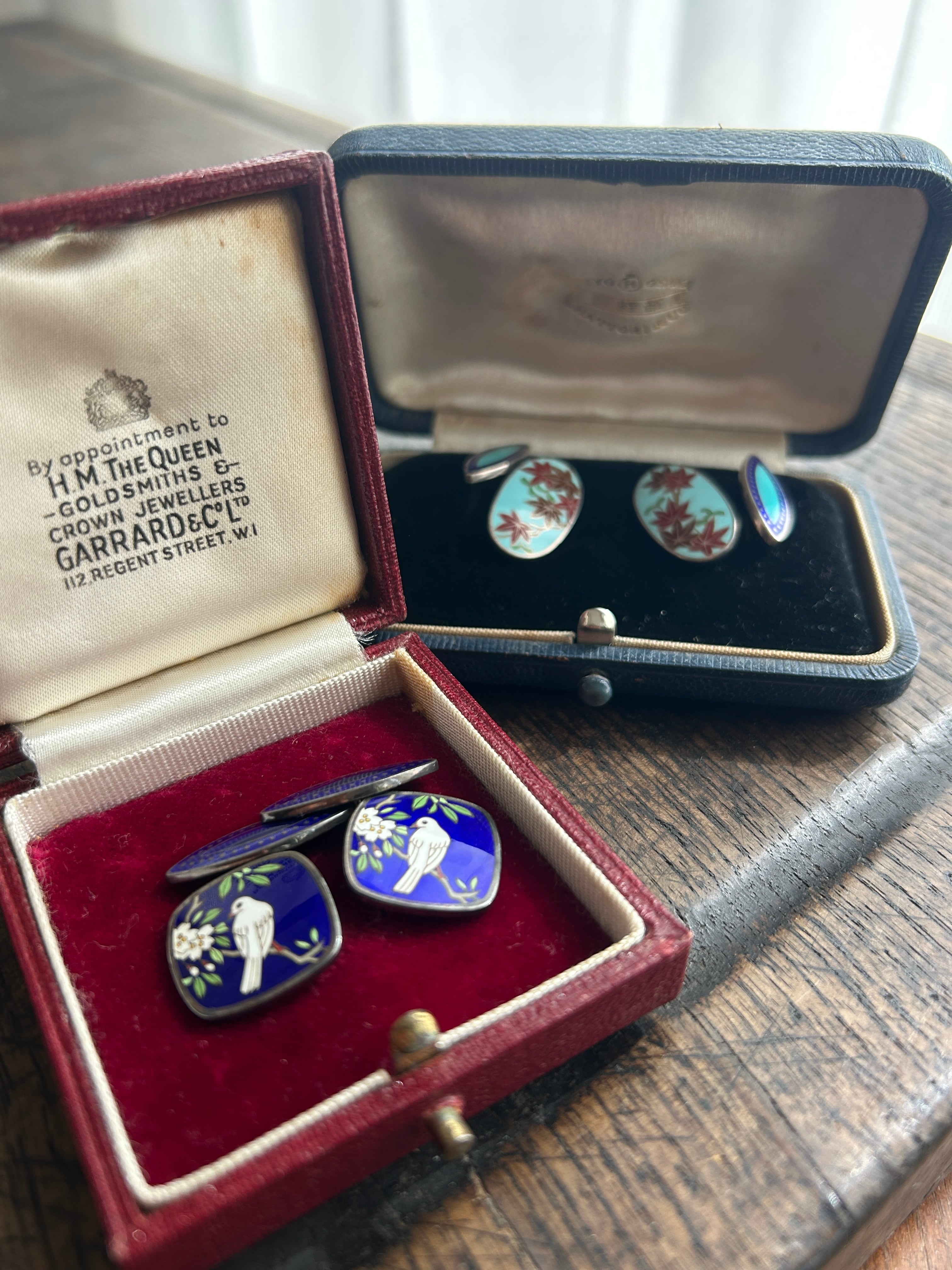 ヴィンテージ 輸出用七宝のカフスボタン　ロイヤルブルーに桜小鳥