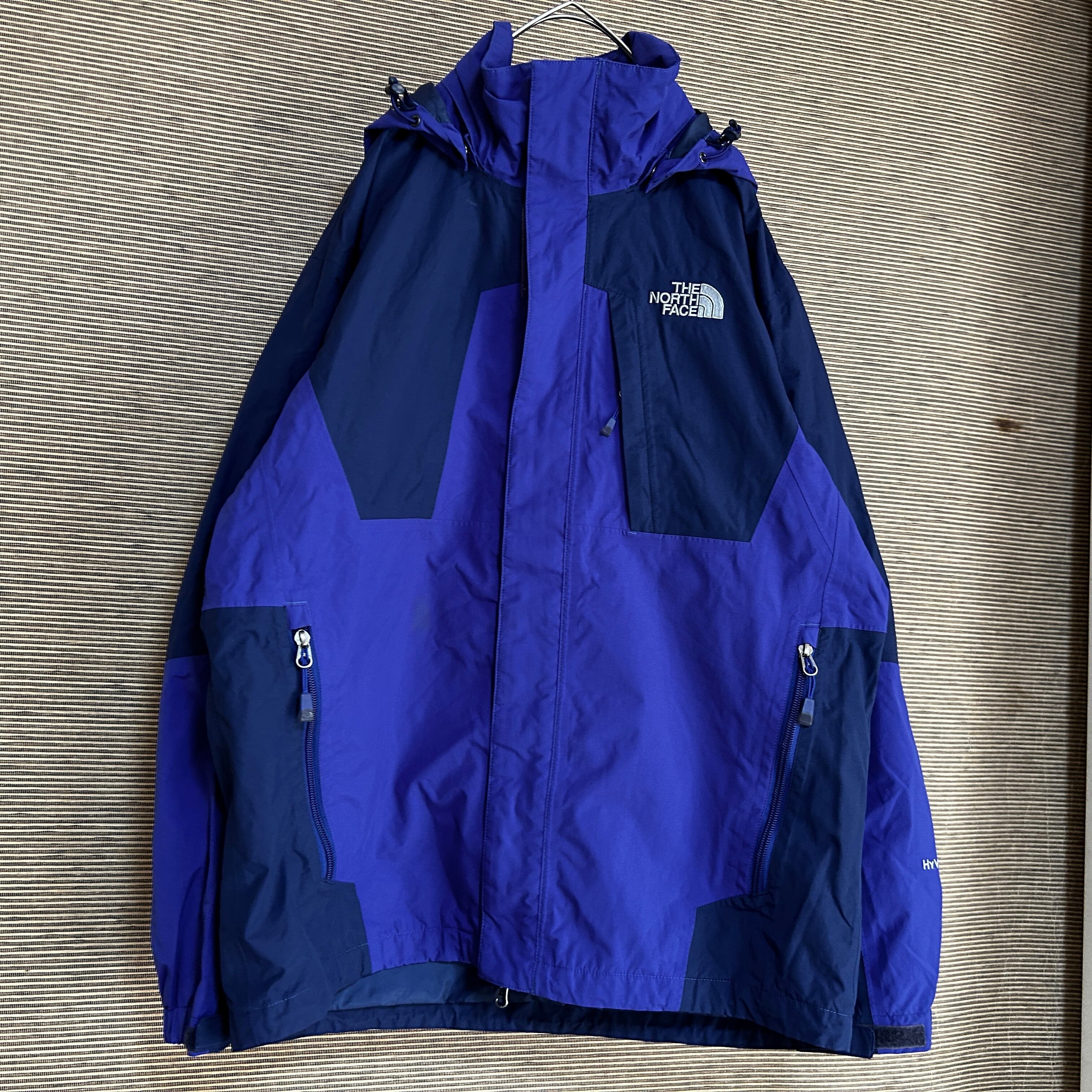 THE NORTH FACE マウンテンパーカー Hyvent 紫　刺繍ロゴ ノースフェイス マウンテンパーカー 紫パープル ネイビー 刺繍ハ
