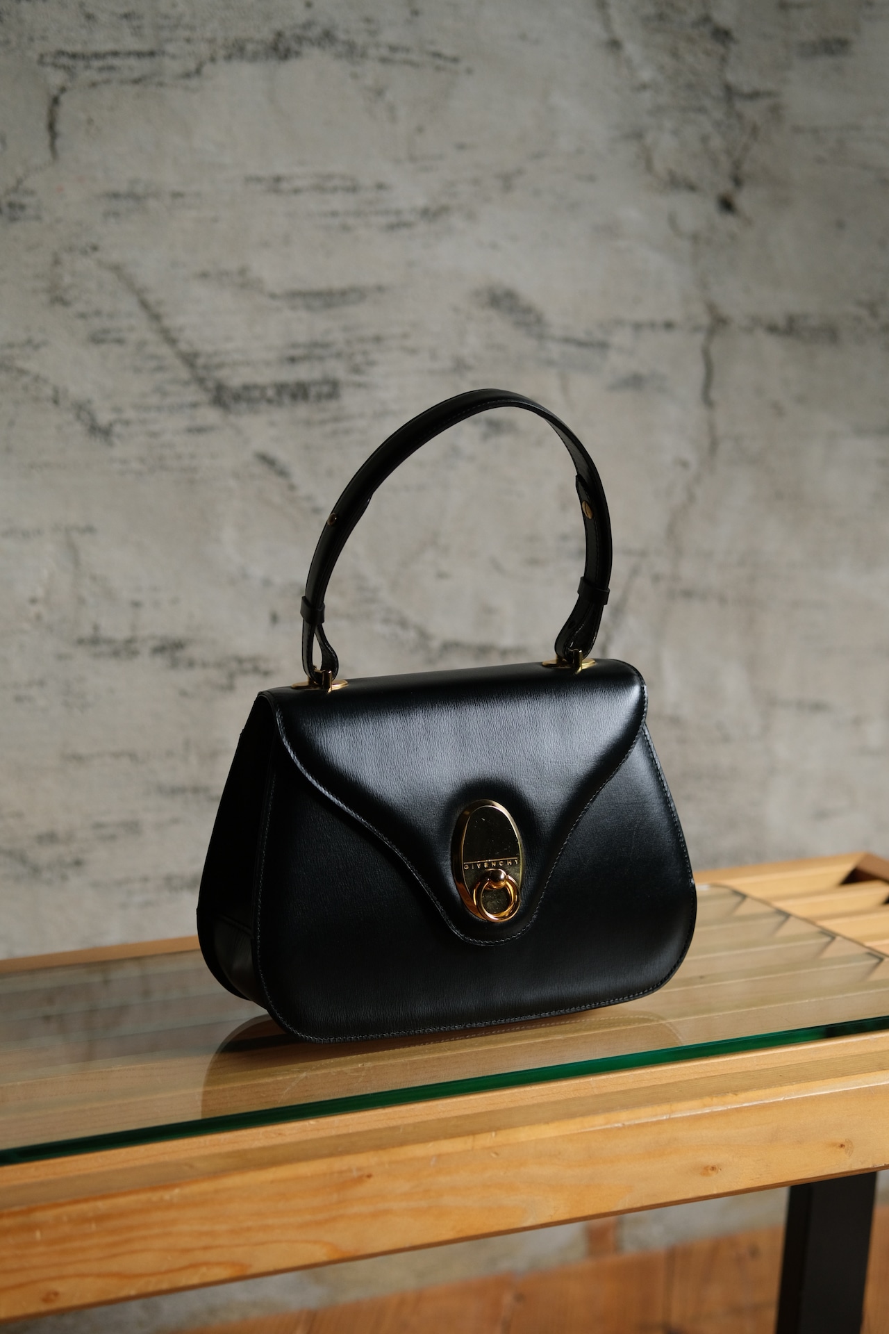 IORI/"GIVENCHY" hand bag