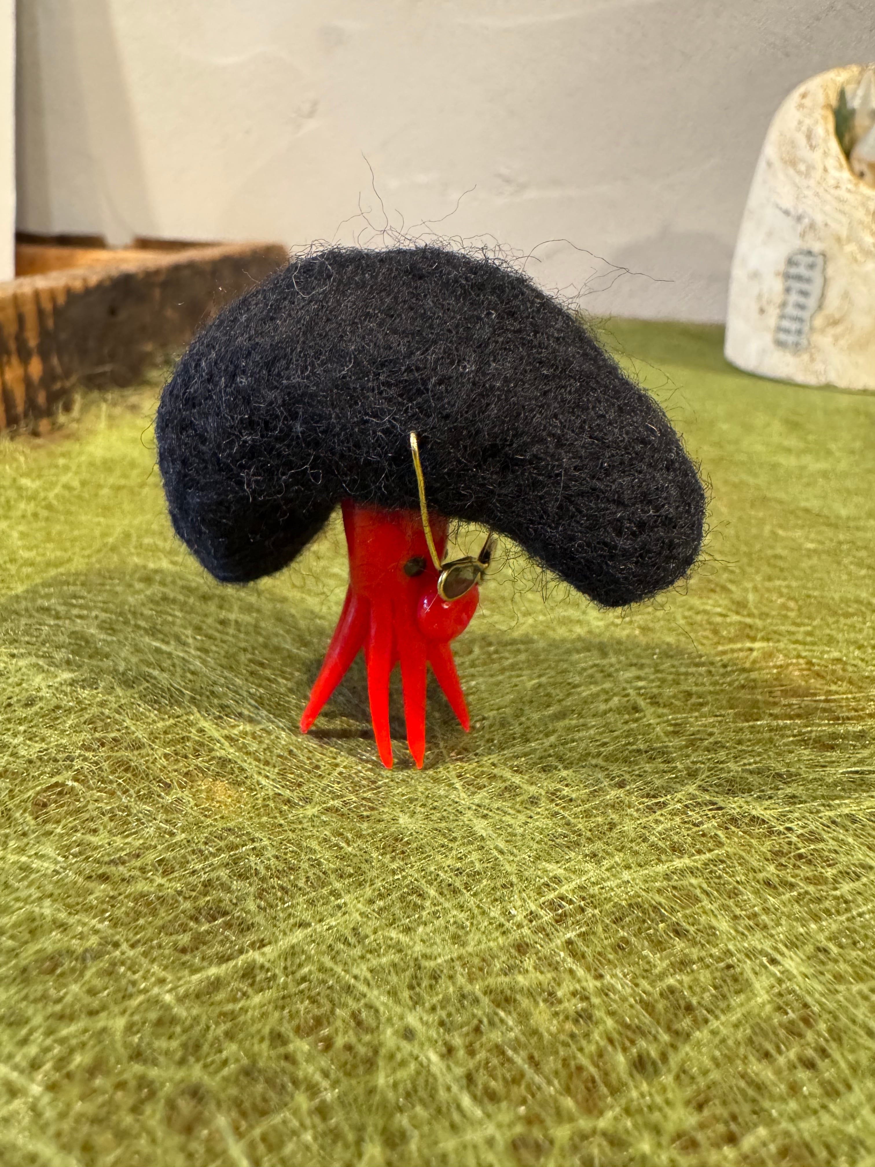 作家 雑貨 | teshigotoya ねむの木の豆