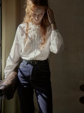 Ancienne Embroidery Frill Blouse F0825