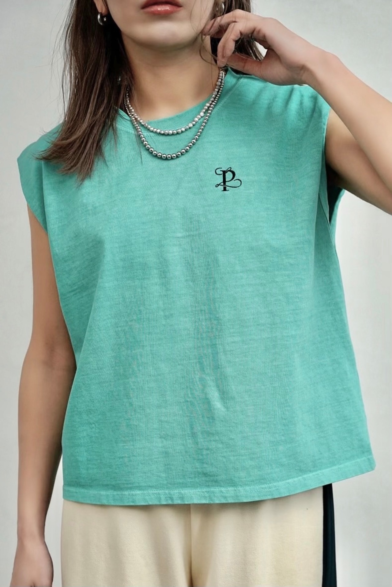 ピグメント刺繍ロゴフレンチスリーブTops/Green