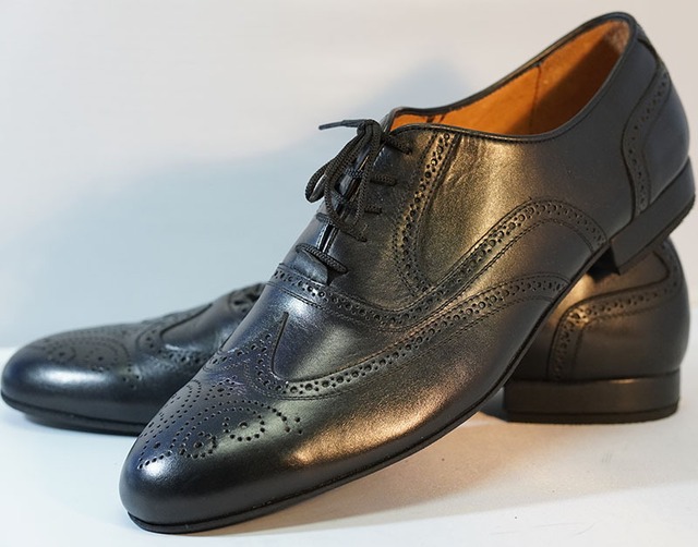 ZAPATOS DE NEO TANGO MENS　男性用タンゴシューズ　黒レザーウィングチップ（約30cm）