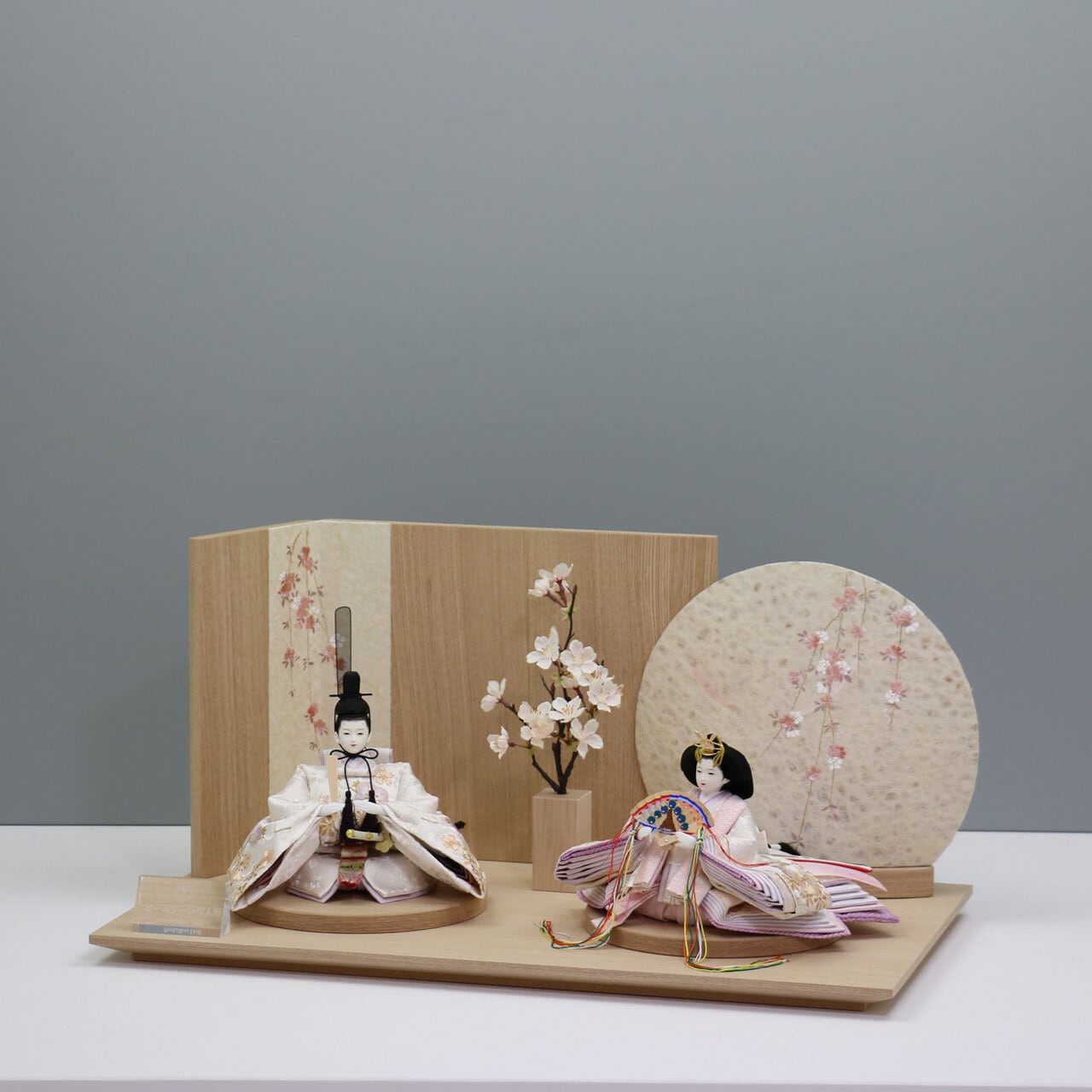 ピーカブーひな人形 ベーシックシリーズ 親王飾り 【月にしだれ桜】 ひな人形|雛人形|桜|丸型照明|和モダン