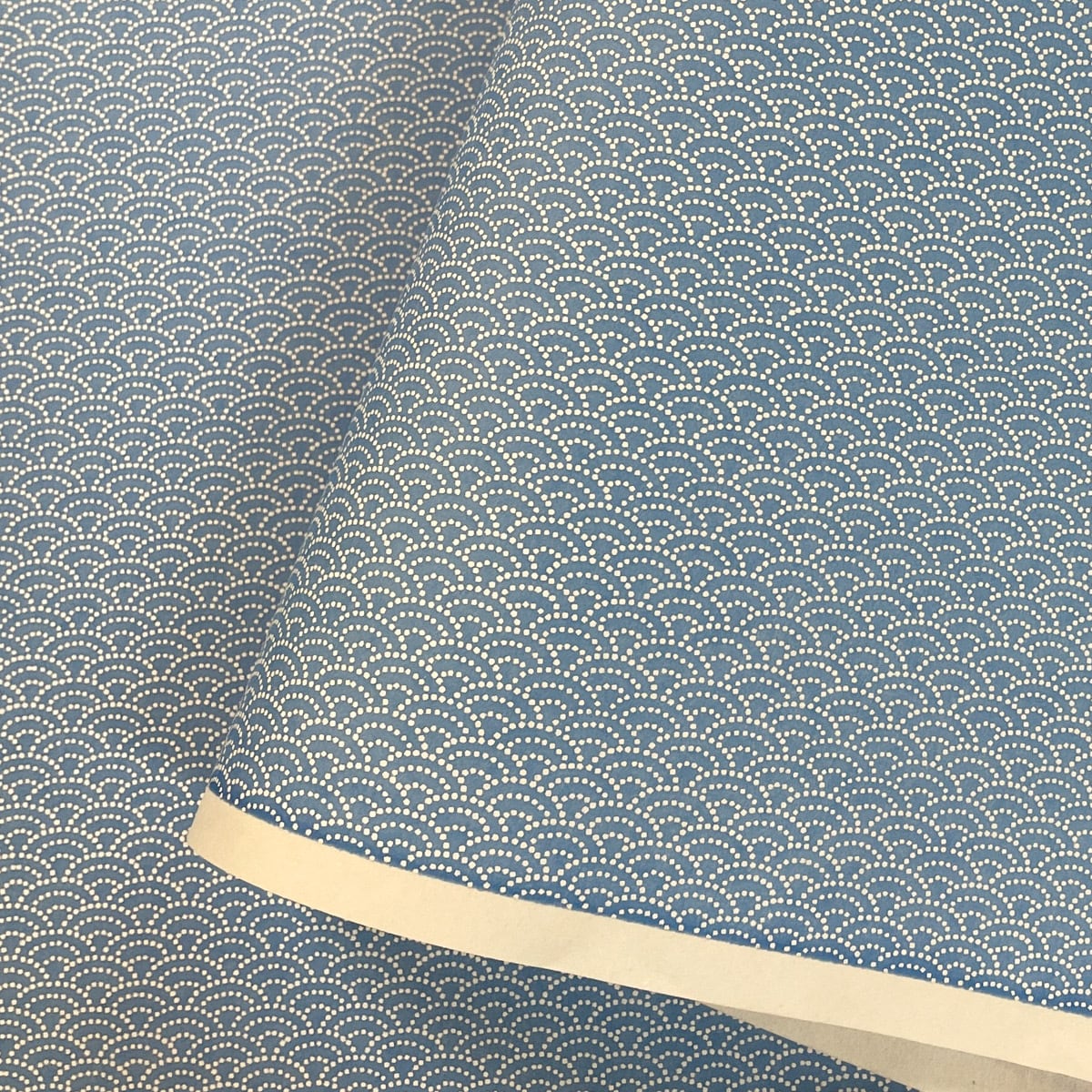 華やかな加賀友禅 和紙 金の獅子毛 赤 大判 約63x93cm | 森田和紙