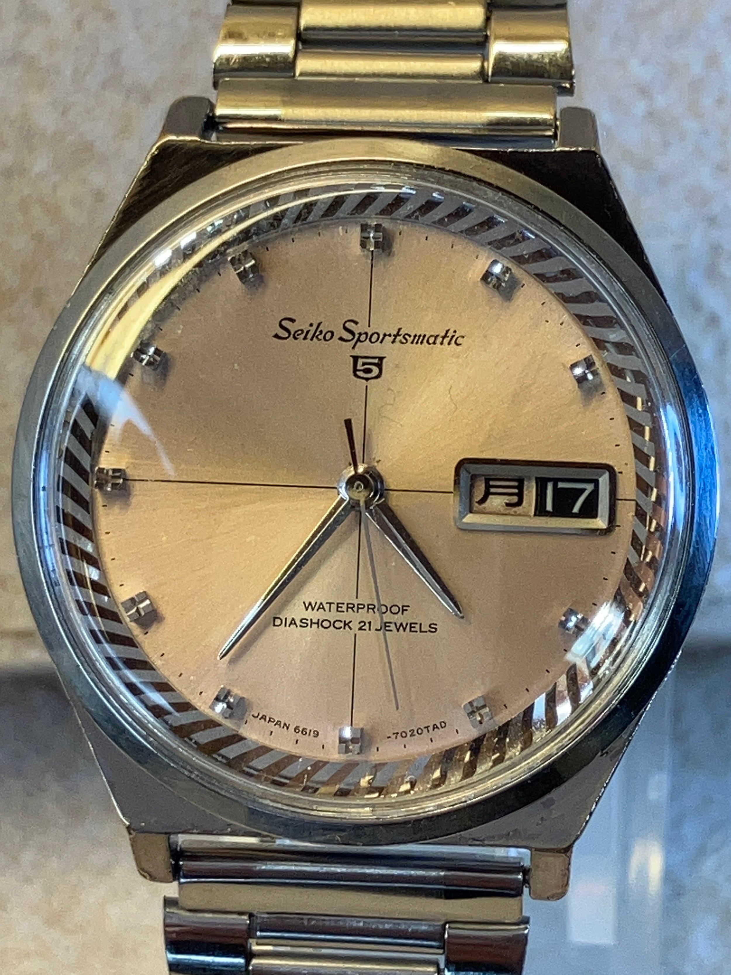 1965年6月製】SEIKO 5 Sportsmatic 6619-7020／自動巻き 円縁銀輪薄銅