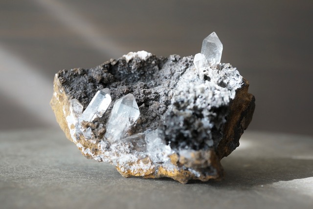 モロッコ産クォーツ/シデライト Quartz / Siderite 1487