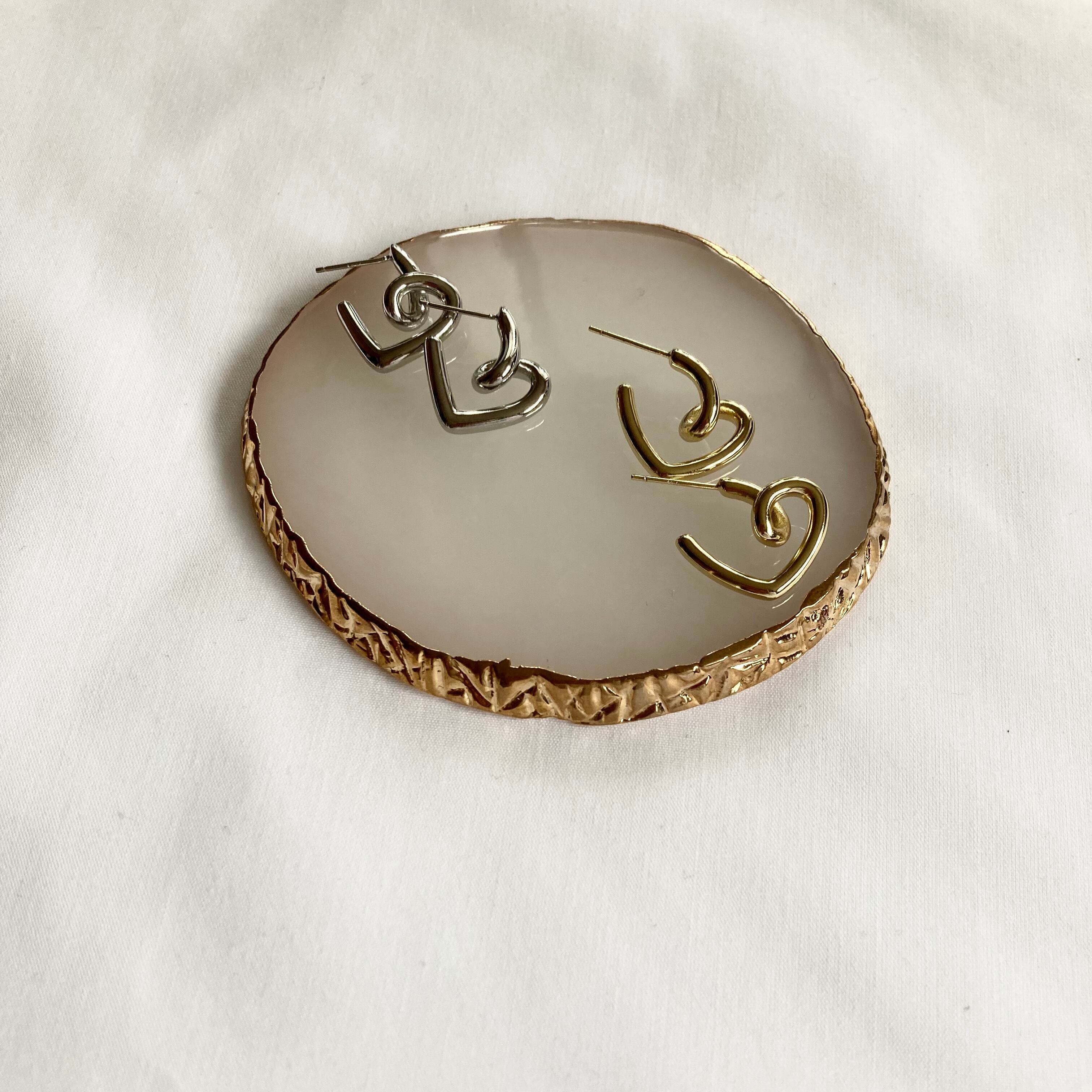 ツイストハートピアス