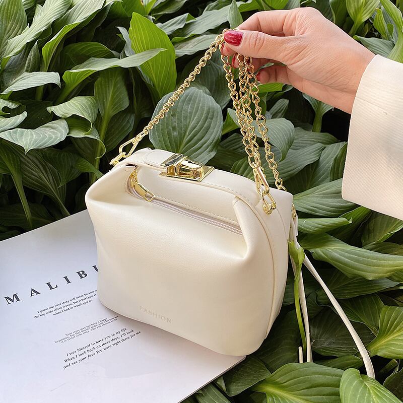 チェーン サマーレッド 夏物 メッセンジャーバッグ Tiancai_Wing_Bag78668241001