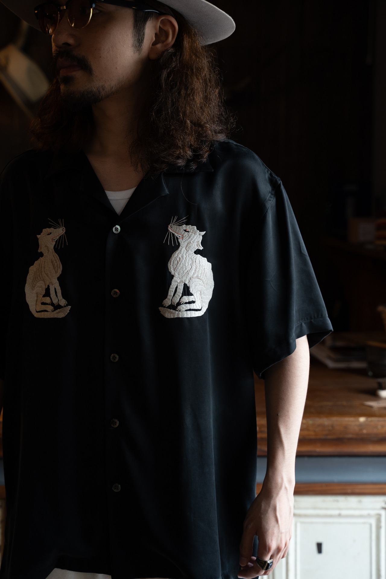 GYPSY&SONS M.O.G ENBROID SUKA SHIRTS/BLACK