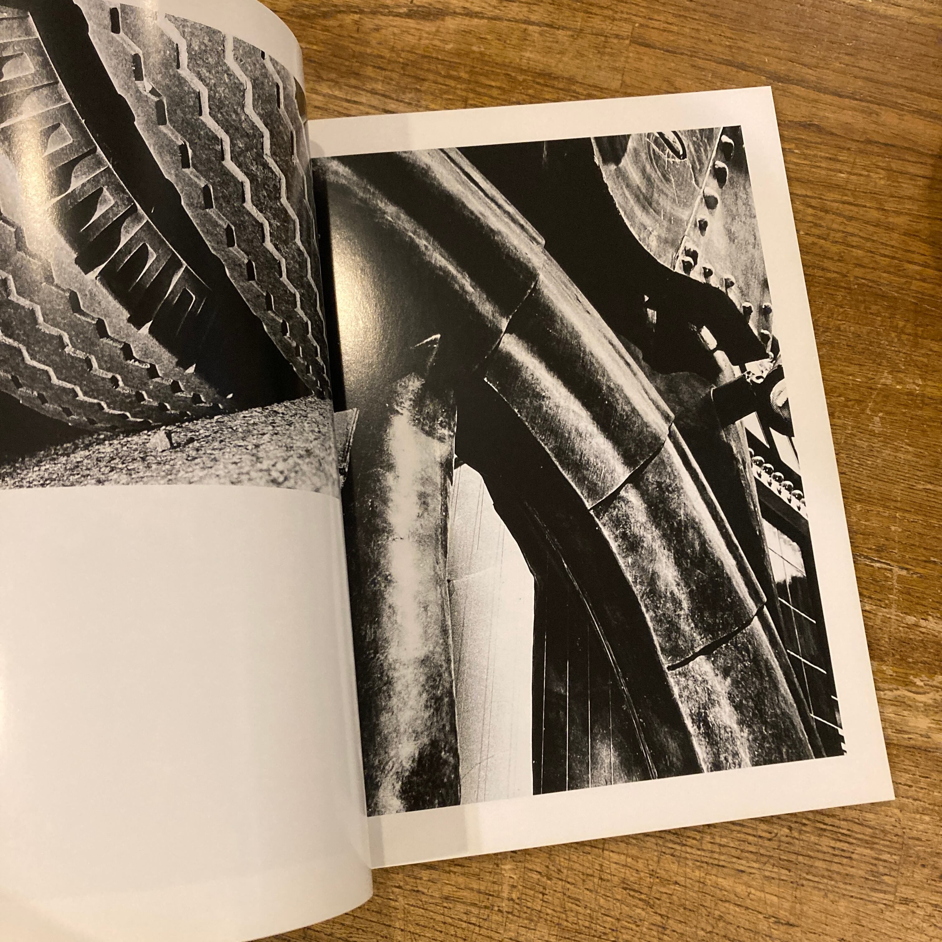 森山大道写真集　Fragments 森山大道 | Fragments | Moriyama | Daido - ノースブックセンター