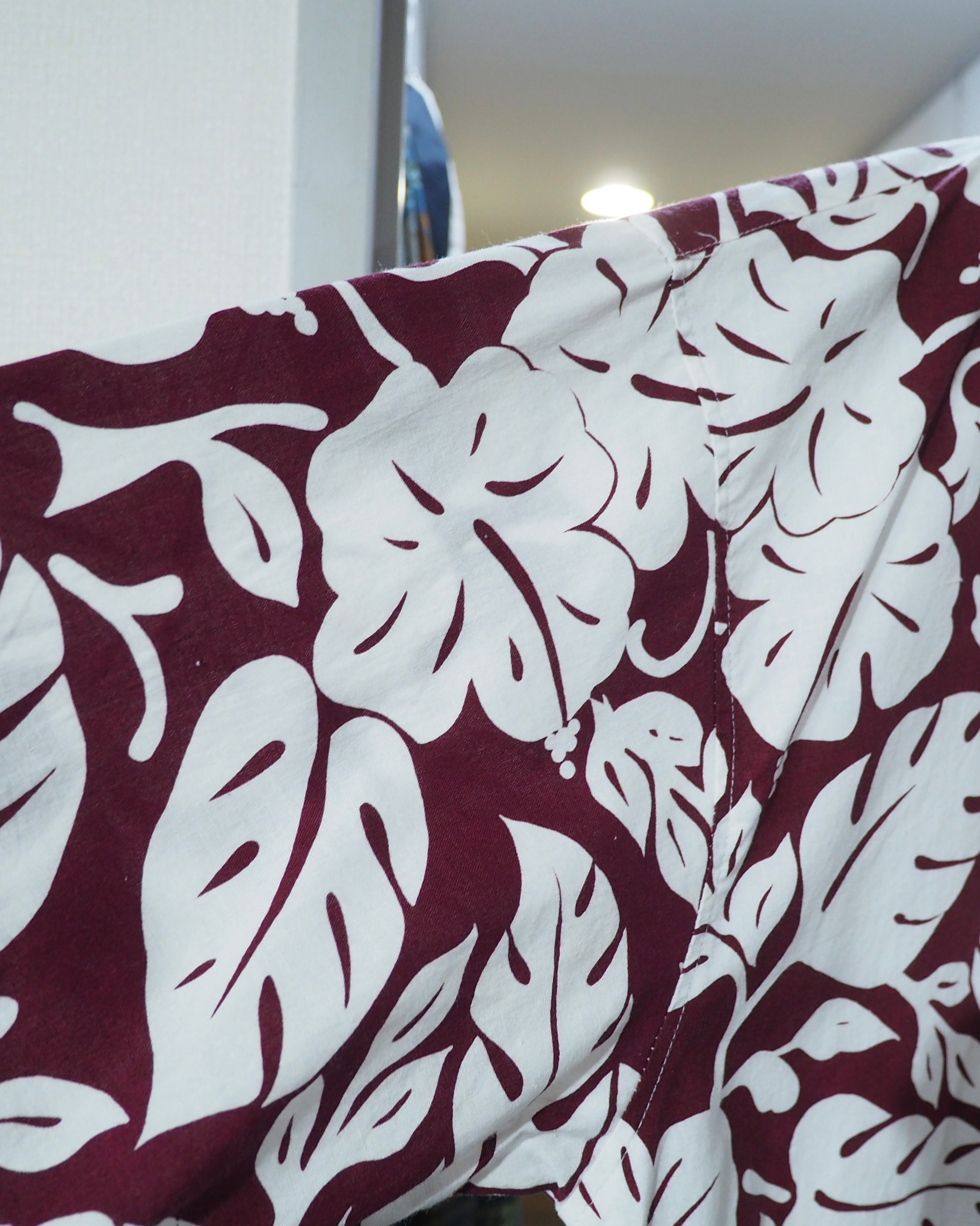 1980 ‐ 90s Piebald Flower all Over pattern vintage SS open collar Shirt