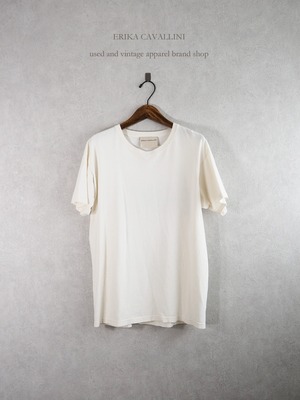 ERIKA CAVALLINI（エリカカヴァリーニ） ERIKA Tシャツ