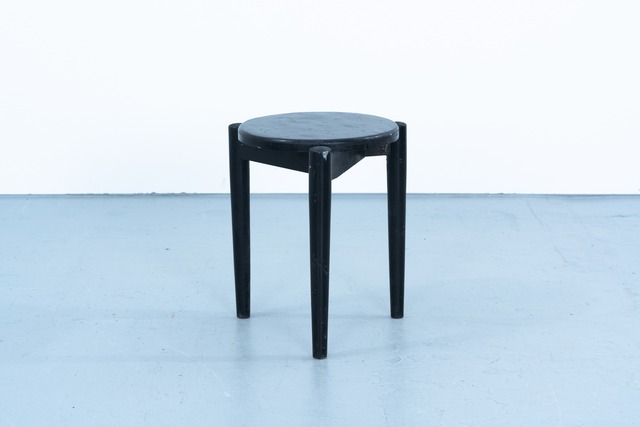 Ilmari Tapiovaara | 3-Leggd stool black paint