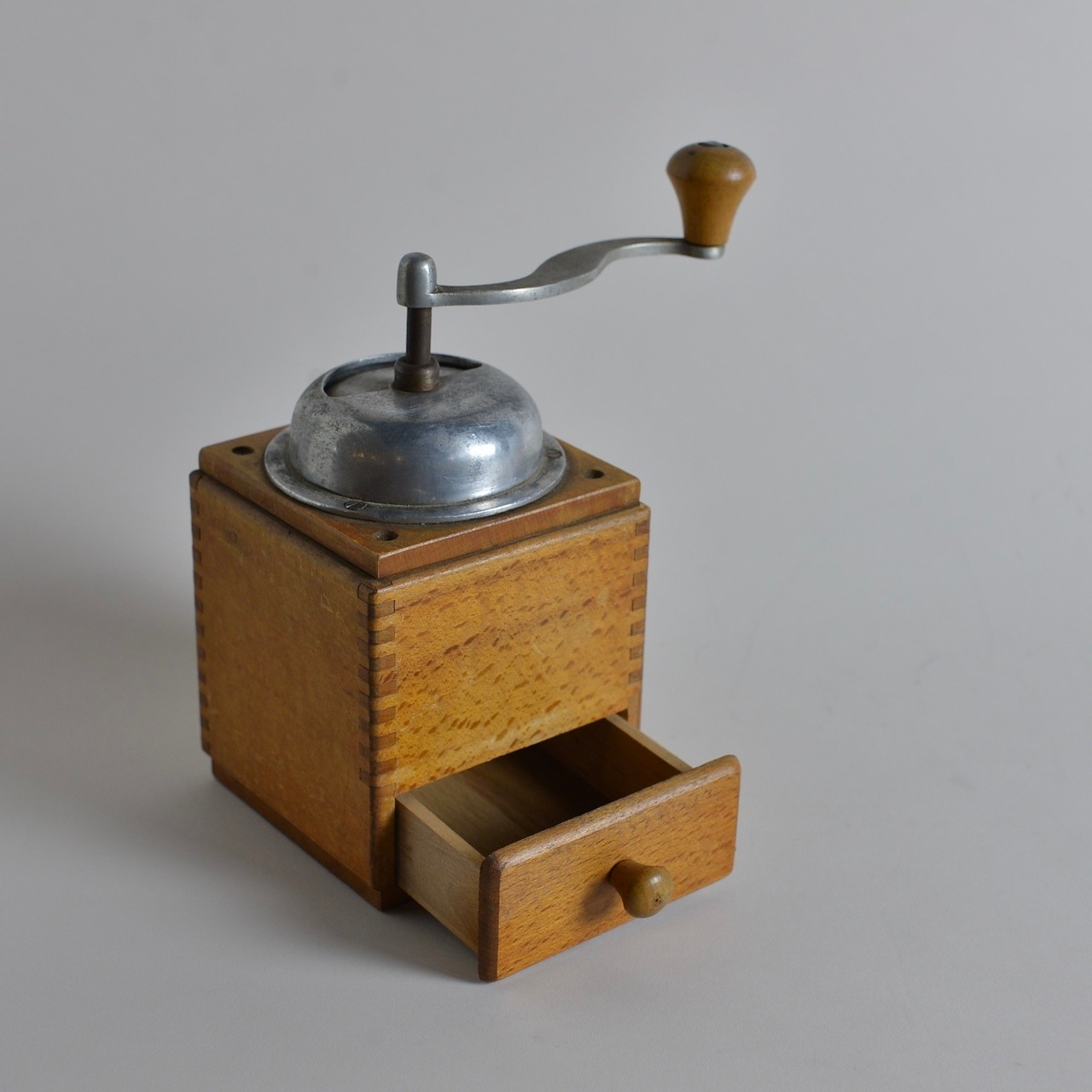 Coffee Mill / コーヒー ミル 【A】〈 珈琲 / カフェ / 店舗什器 / ディスプレイ / アンティーク / ヴィンテージ 〉112347