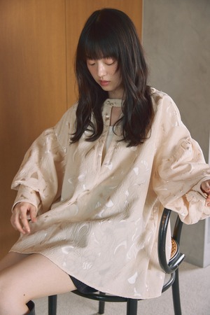 AM670910 2way jacquard blouse